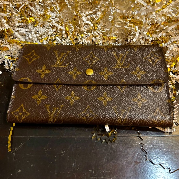Louis Vuitton Monogram Porte International Tresor Trifold Wallet EUC
